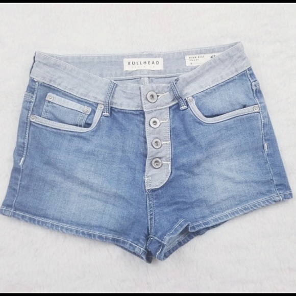 Bullhead Denim Co. High Waisted Shorts 28 - Picture 2 of 3